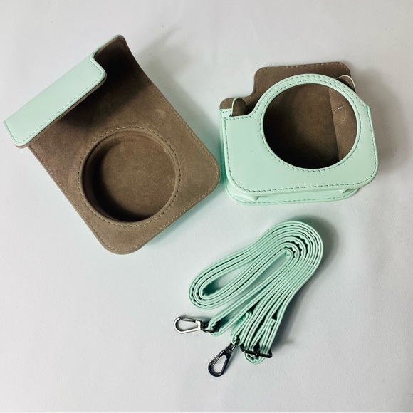 NWOT Instax Camera Case - Picture 3 of 3